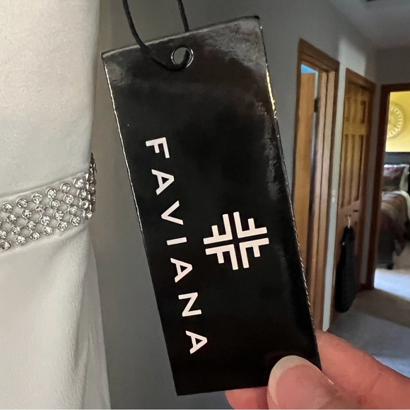 NWT - Ivory Special Occasion Floor Length Gown with sewn detail rhinestone belt - Picture 7 of 9